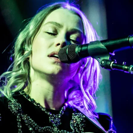 Phoebe Bridgers Put on the Tiniest Show Possible in a Phone-Free Madison Square Garden: Review
